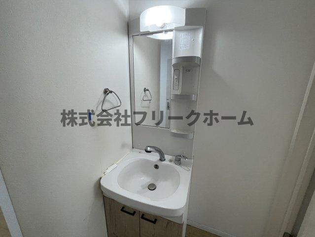 三鷹市下連雀４丁目のタウンの洗面所