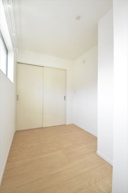 ティーエーサイタマシキタクオオナリチョウヨンチョウメサンビートウの寝室