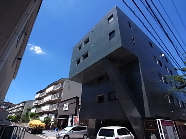 OAZO芦屋上宮川町の外観