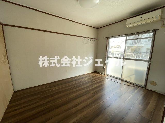 中古マンション　育英ハイツ三木の洋室