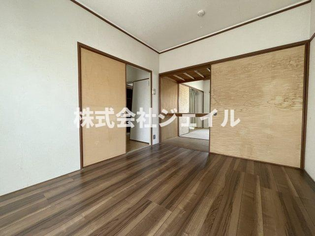 中古マンション　育英ハイツ三木の洋室