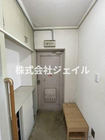 中古マンション　育英ハイツ三木の玄関