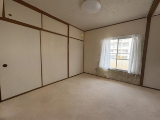 【和室】 | 左近山団地３街区２４号棟２階 | 北側和室4.5帖のお部屋になります。（AIにて家具等を消しております。）