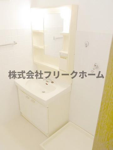 アースフォーガルの洗面所