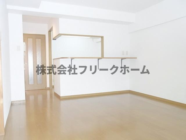 アースフォーガルの居間・リビング