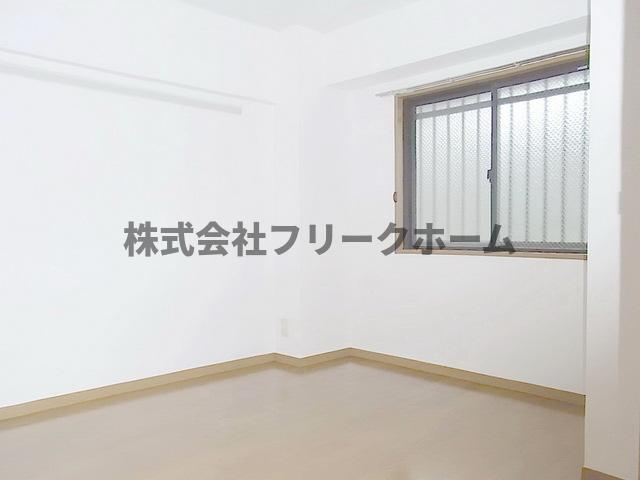 アースフォーガルの居間・リビング