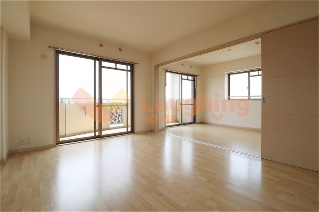 グランディアの居間・リビング