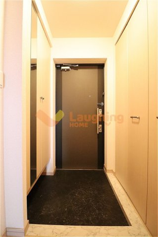 グランディアの玄関