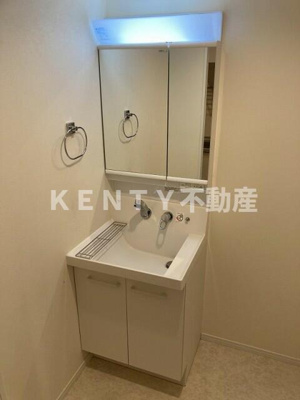 【洗面所】 | ルポリテ | 脱衣スペースもあります