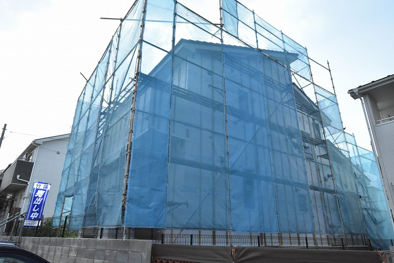 鴻巣市宮地２丁目　新築一戸建ての外観|南東側より