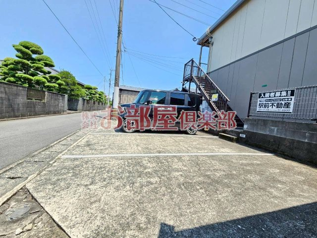 みどりコーポの駐車場