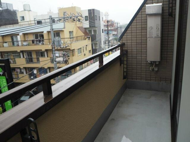 アーバンパレスのバルコニー