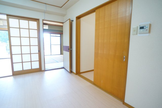 マンション芝の居間・リビング