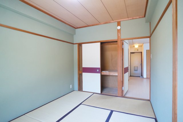 マンション芝の和室