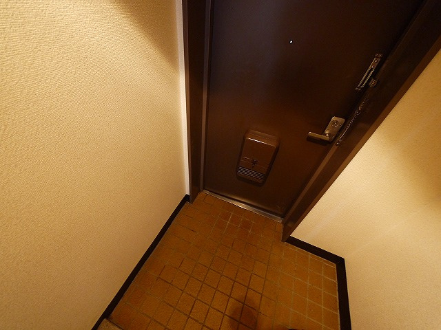 カサグランデ（大宮町）の玄関