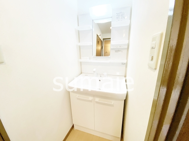 大貫マンションの洗面所|★独立洗面台つき★