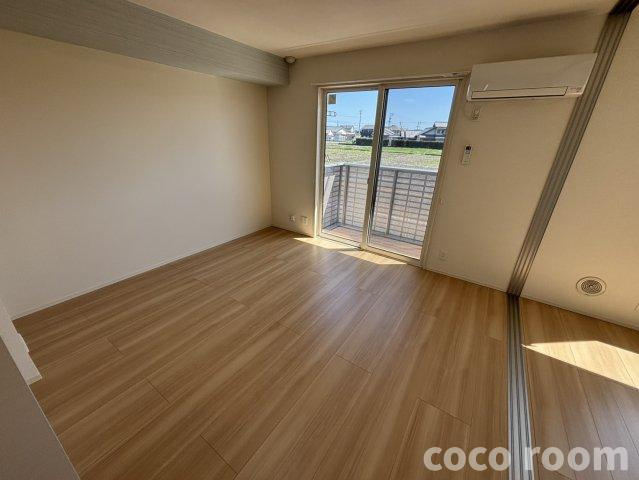 プレジール　Bの居間・リビング