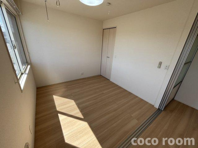 プレジール　Bの洋室