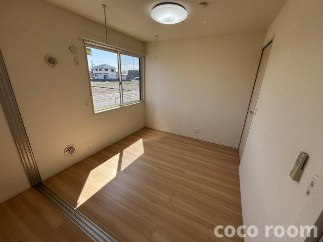 プレジール　Bの洋室