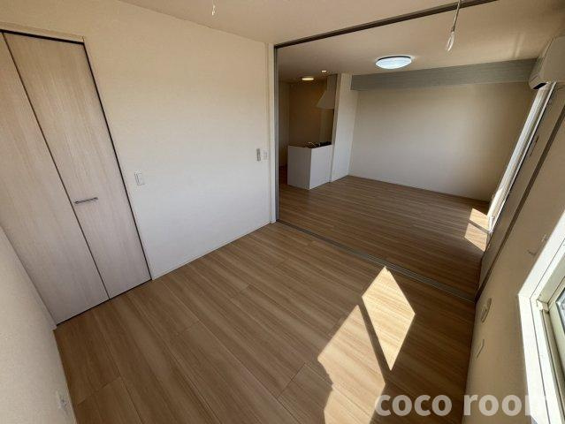 プレジール　Bの洋室