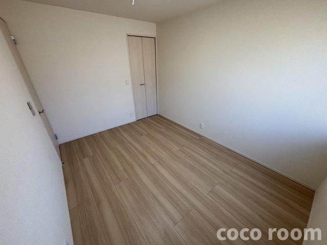 プレジール　Bの洋室