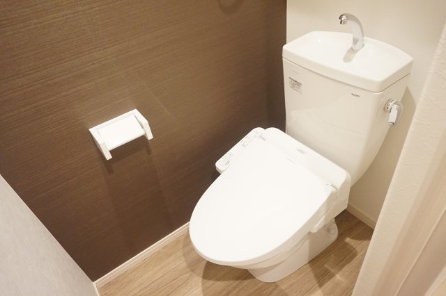 熊本市中央区黒髪２丁目のアパートのトイレ