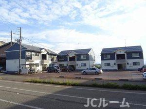 アペックスBの駐車場
