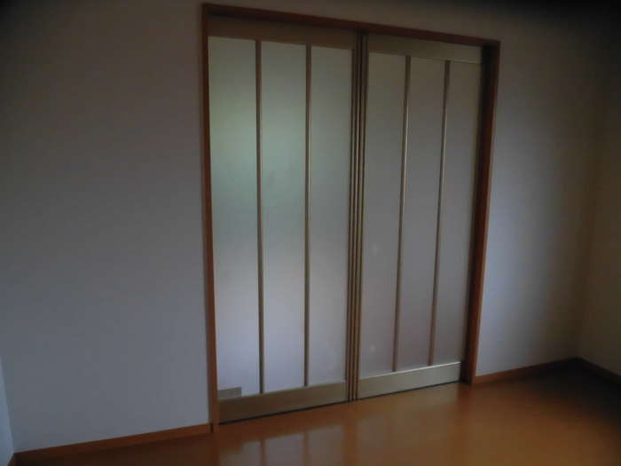 セジュール弓削の洋室