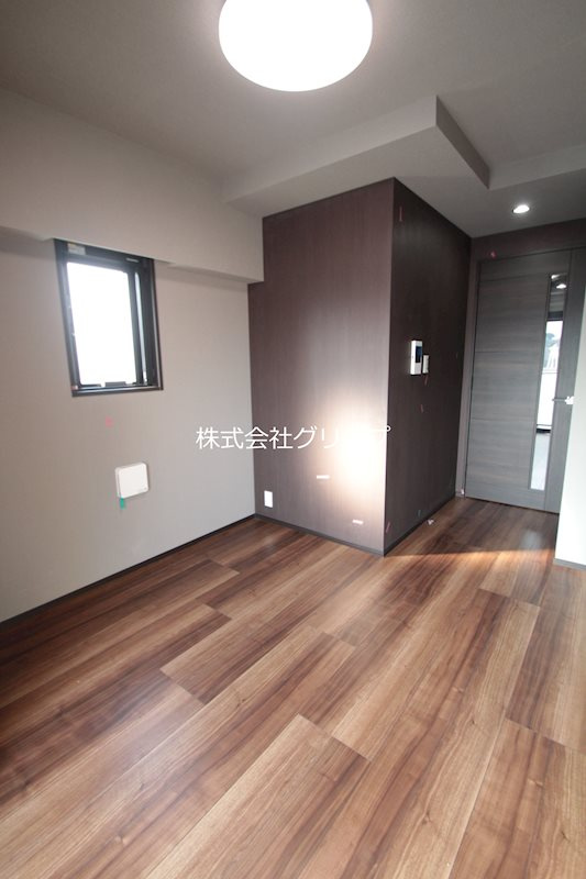 Le'a横濱阪東橋壱番館の洋室