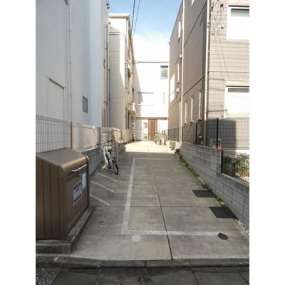 【駐車場】 | カリグラフィ目白 | 駐車場があります