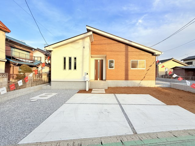 常総市豊岡町3期　新築戸建て　1号棟の駐車場