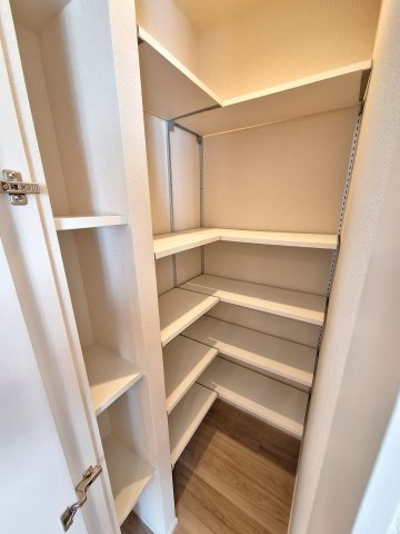 有栖川Ｈｅｉｇｈｔｓの内装|★パントリー★