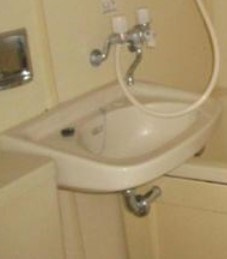 杉並区今川４丁目のアパートの洗面所