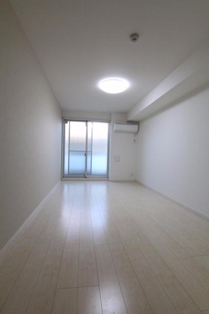 リブリ・千草の寝室