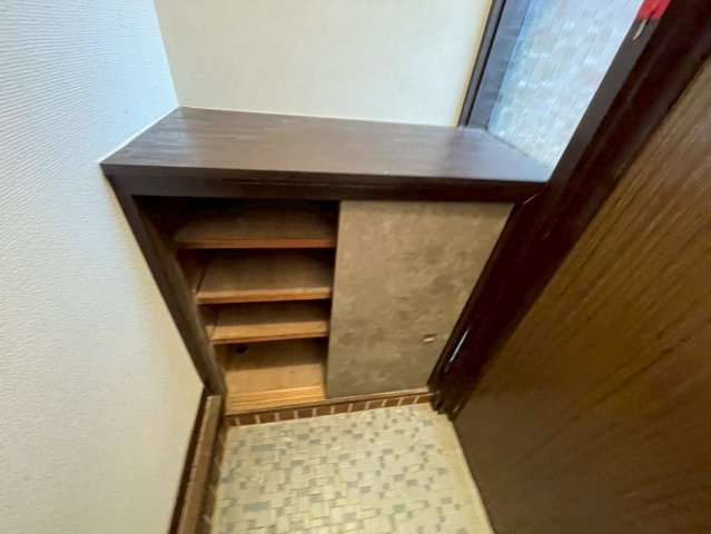 芦屋市南宮町戸建の玄関