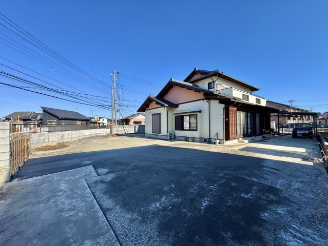 つくば市高見原中古戸建の駐車場
