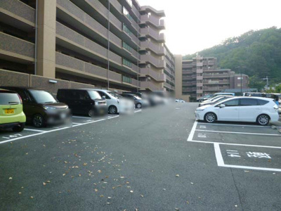 【駐車場】 | パデシオン山科夢ヶ丘