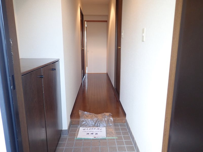 ネオグルント芦屋の玄関