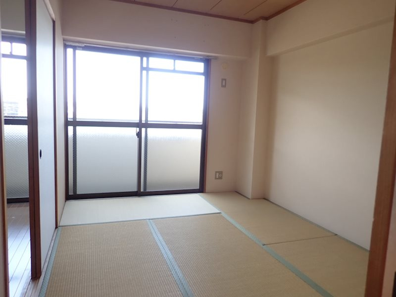 ネオグルント芦屋の居間・リビング