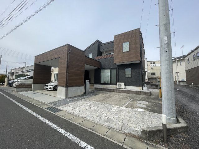 高崎市箕郷町柏木沢ガレージ付きの家