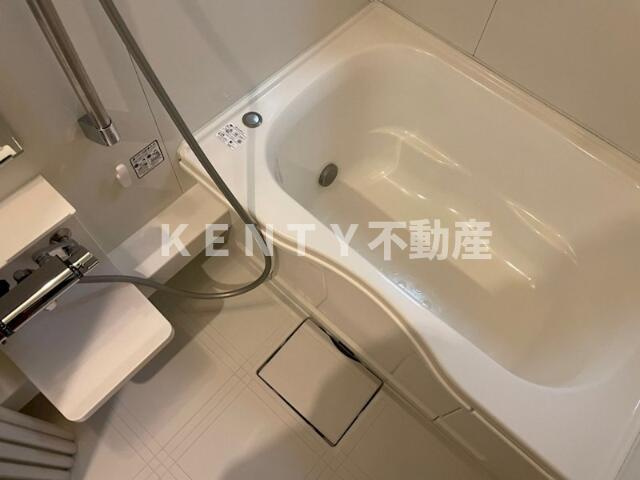 【浴室】 | 上大崎４丁目戸建 | ゆったり過ごせるお風呂です