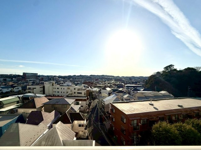 金沢八景ローズマンションアネックスの展望|空と街並みを感じられる心地よい眺め
