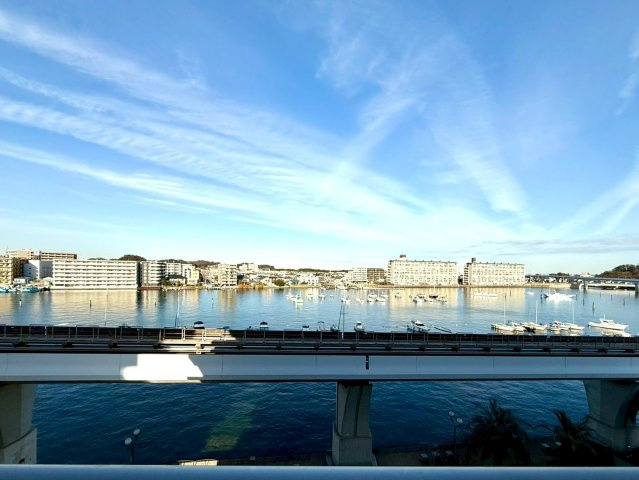 金沢八景ローズマンションアネックスの展望|朝も夕暮れも絵になる海の景色