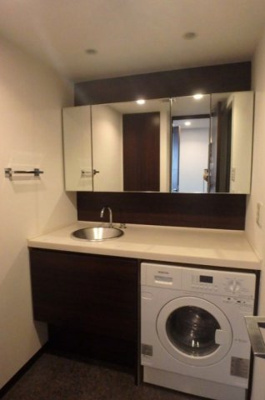 【独立洗面台】 | ドゥーエ日本橋