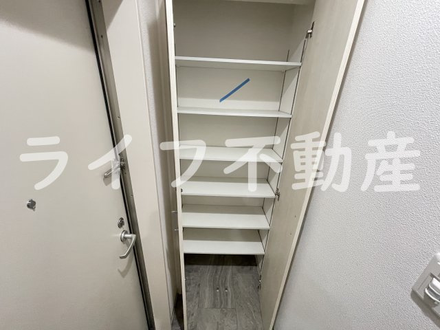 クリエオーレ小若江の収納|こまごまとしたものを収納できそうですね