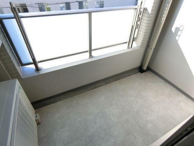 さいたま市浦和区元町２丁目の賃貸マンションのバルコニー