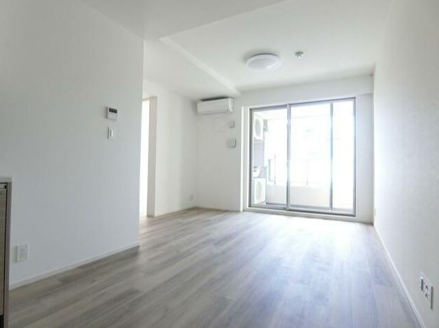 さいたま市浦和区元町２丁目の賃貸マンションの居間・リビング