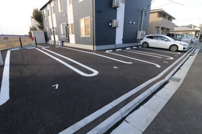 【駐車場】 | リベルテ | 駐車場