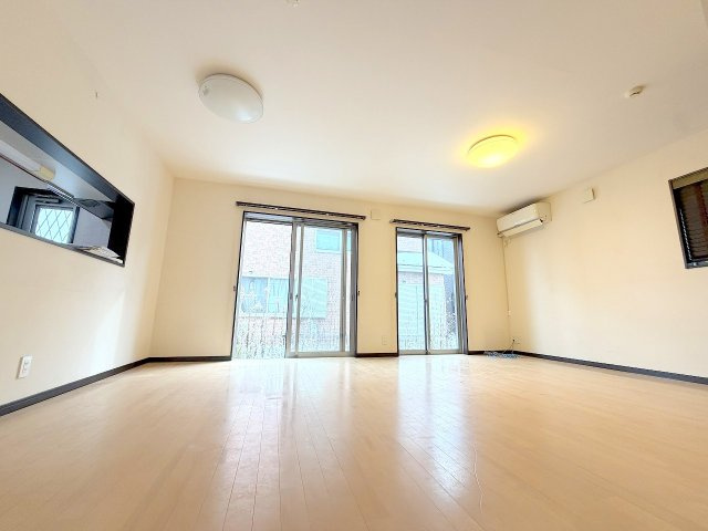 あきる野市野辺　リフォーム住宅の居間・リビング|リフォーム前写真※室内のご見学可能です。