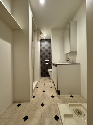 【内装】 | reve中島